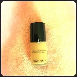 Giorgio Armani Luminous Silk Foundation 6.5